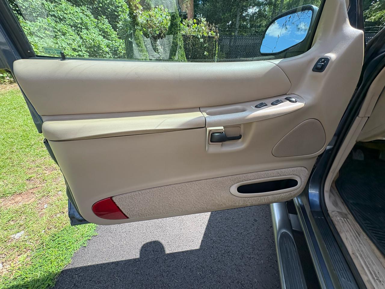 Ford Explorer 2dr 102" WB Sport 2000