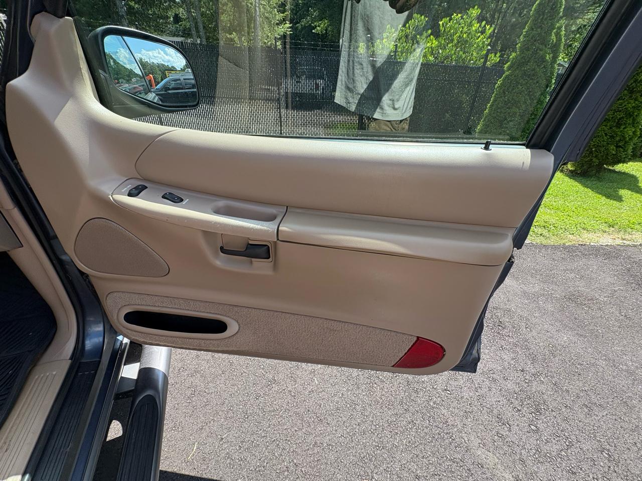 Ford Explorer 2dr 102" WB Sport 2000