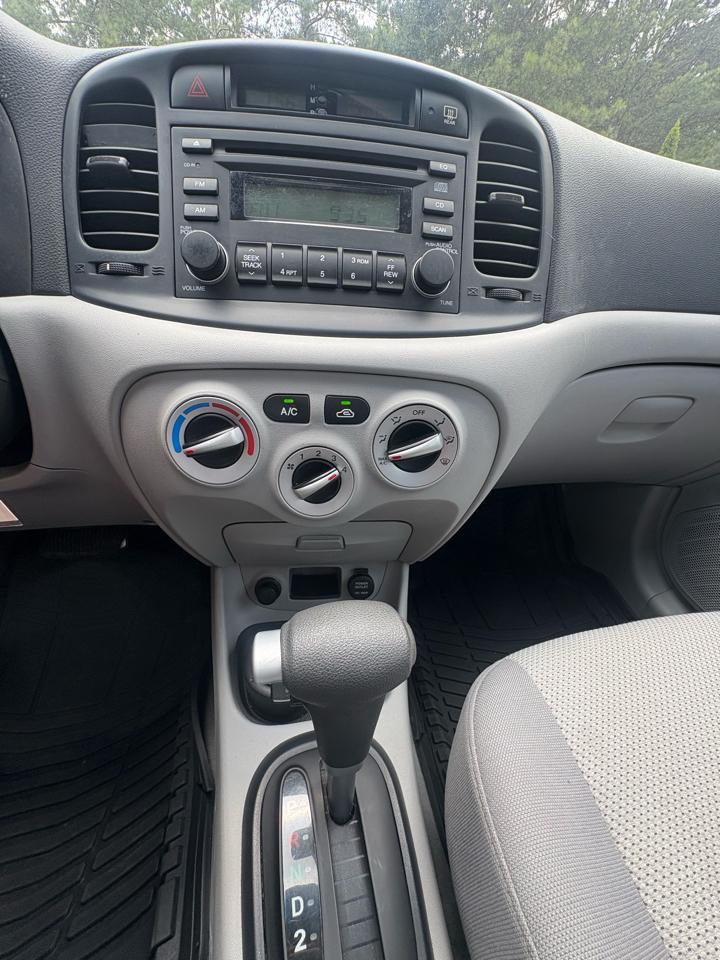Hyundai Accent 4dr Sdn GLS Auto 2007