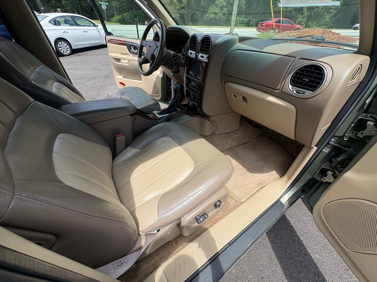GMC Envoy 4dr 2WD SLT 2004