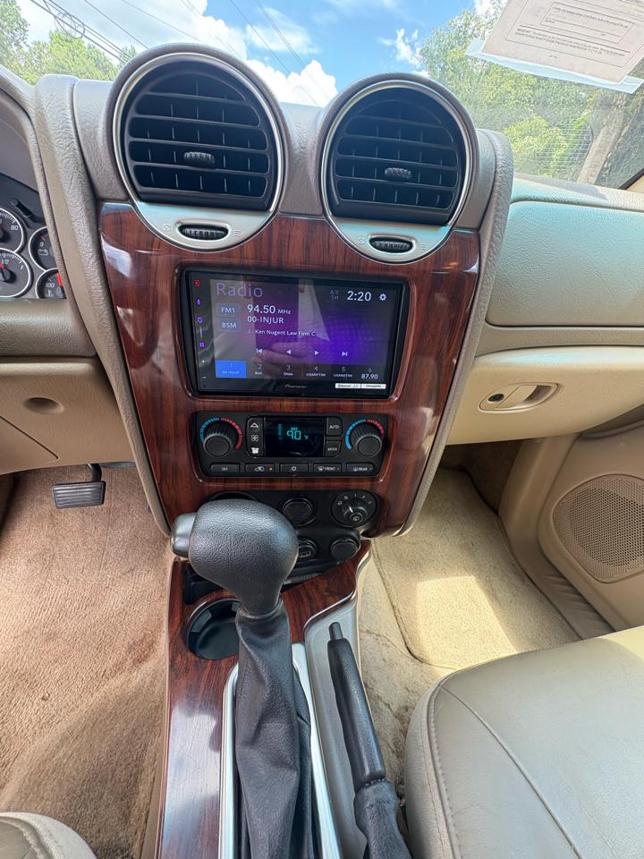 GMC Envoy 4dr 2WD SLT 2004