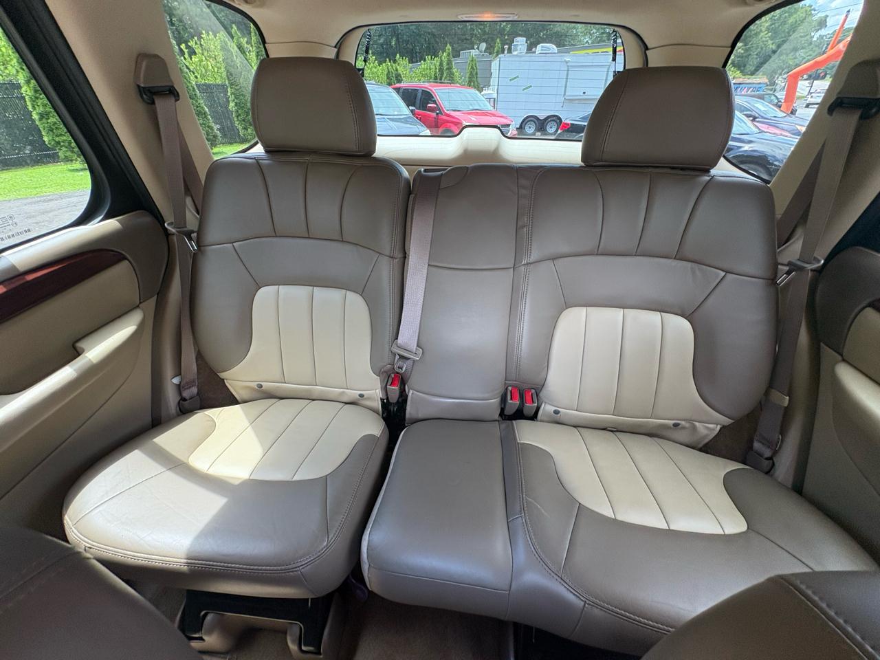 GMC Envoy 4dr 2WD SLT 2004