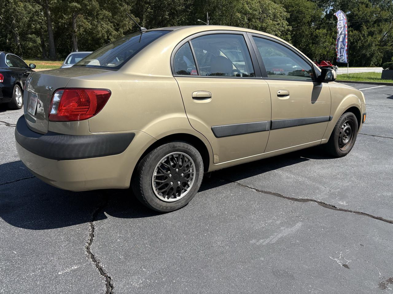 Kia Rio 4dr Sdn Auto LX 2007