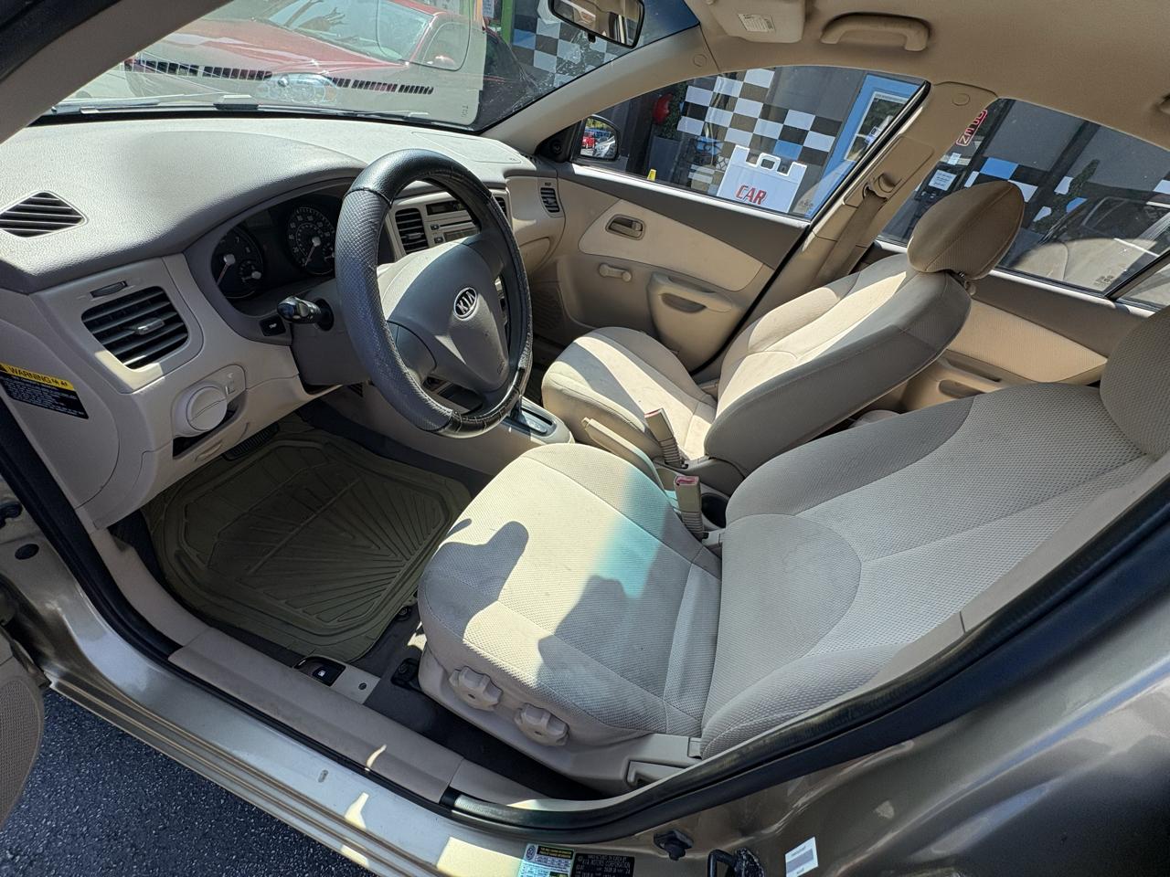 Kia Rio 4dr Sdn Auto LX 2007