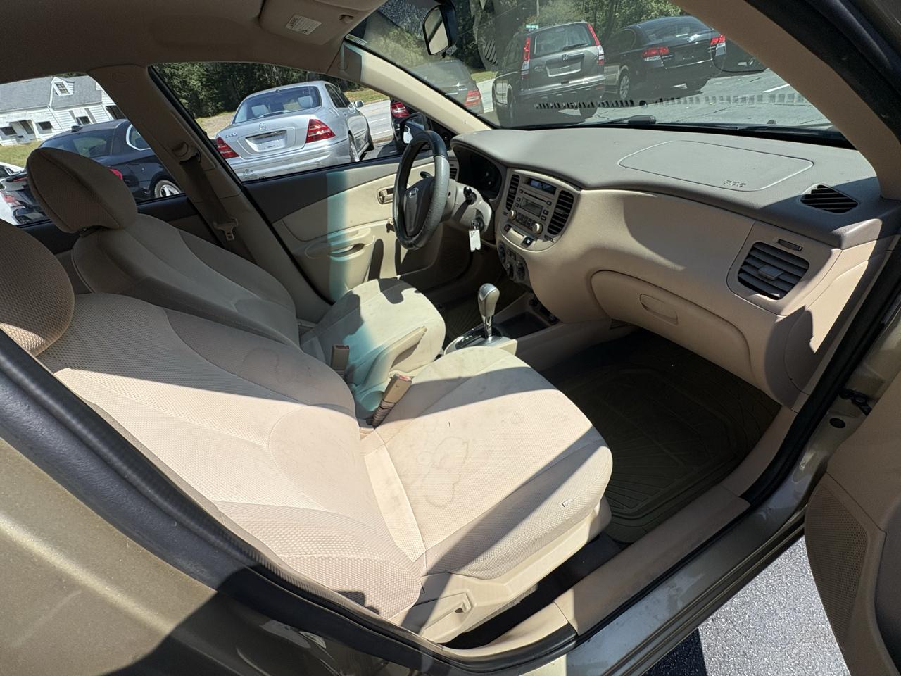 Kia Rio 4dr Sdn Auto LX 2007