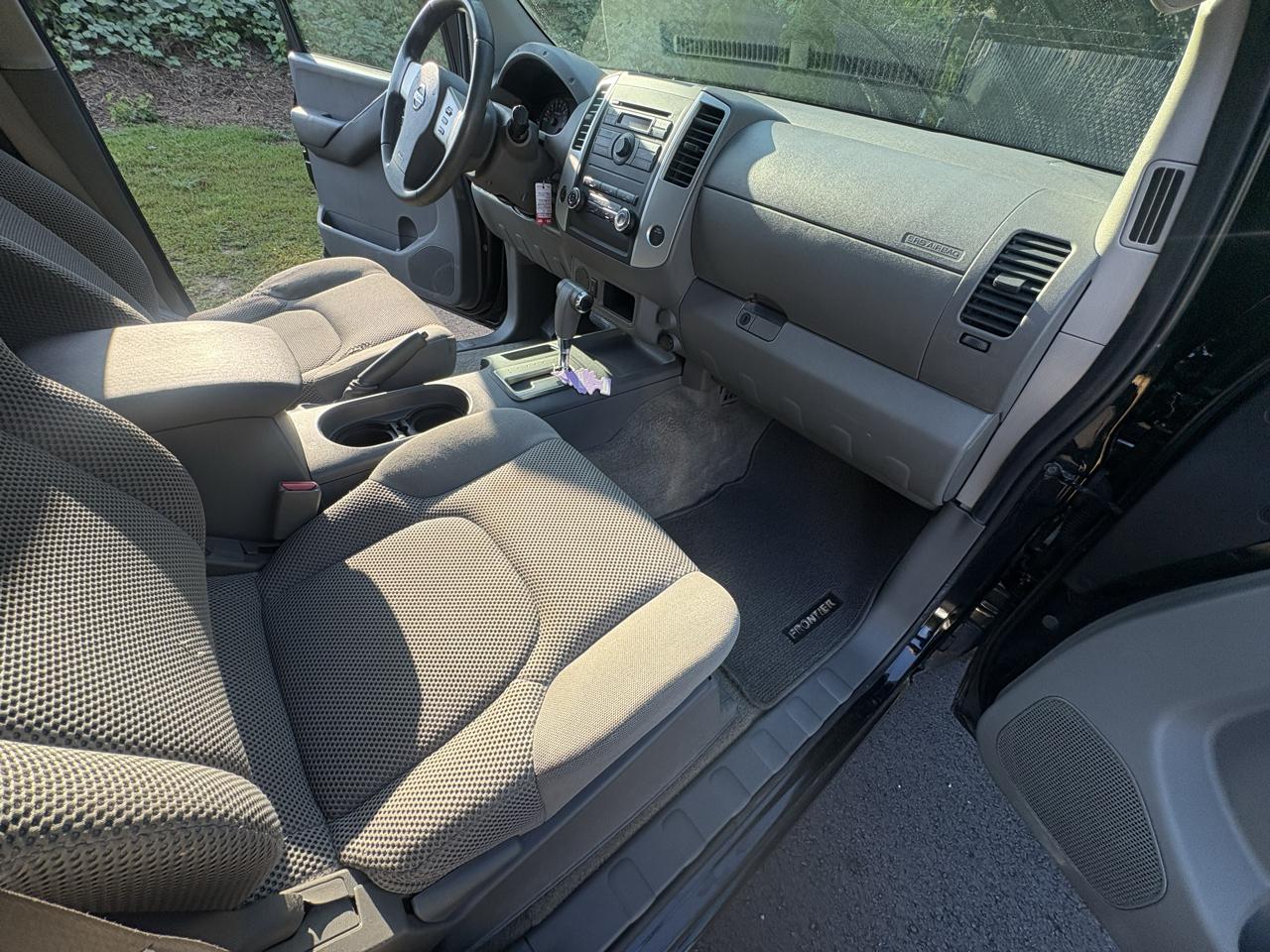 Nissan Frontier 2WD Crew Cab SWB Auto SE 2010