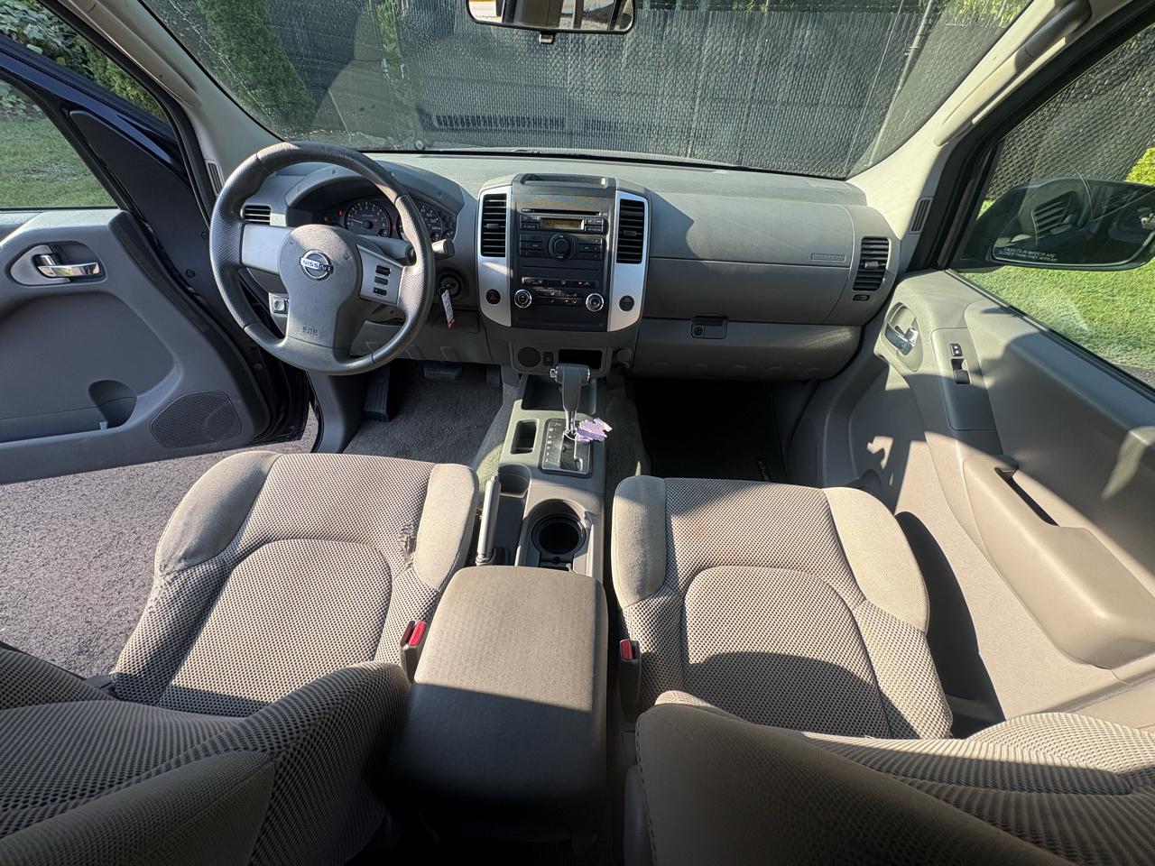Nissan Frontier 2WD Crew Cab SWB Auto SE 2010