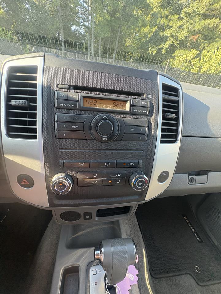 Nissan Frontier 2WD Crew Cab SWB Auto SE 2010