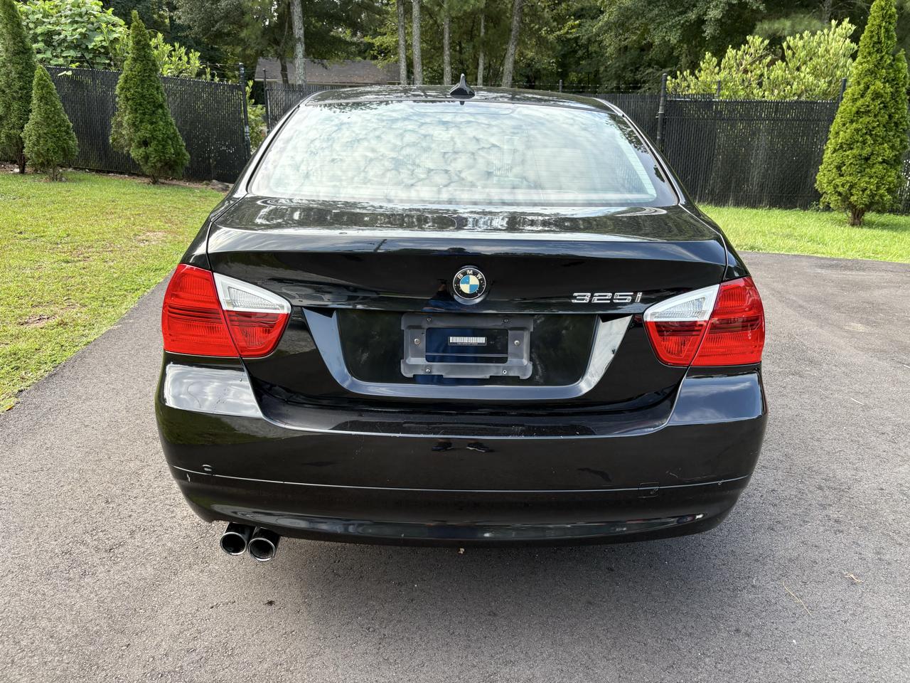 BMW 3 Series 325i 4dr Sdn RWD 2006