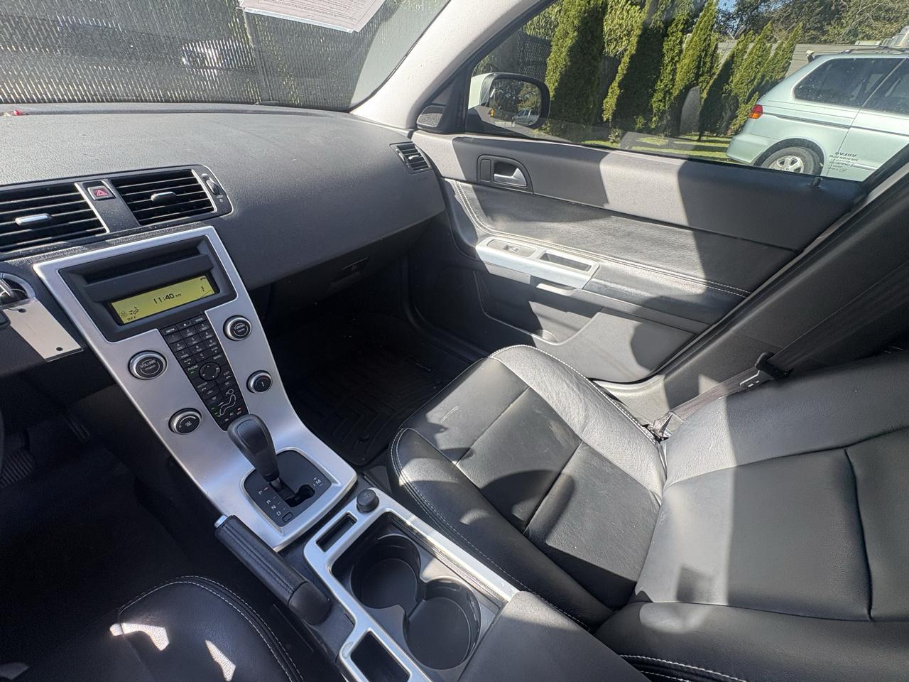 Volvo S40 4dr Sdn 2011