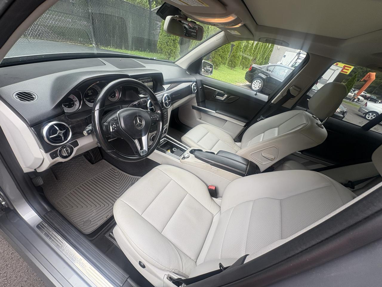 Mercedes-Benz GLK-Class RWD 4dr GLK 350 2015