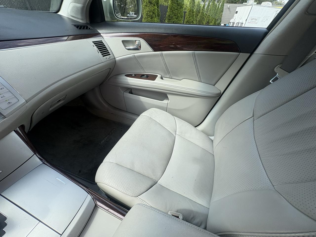 Toyota Avalon 4dr Sdn XL (Natl) 2008