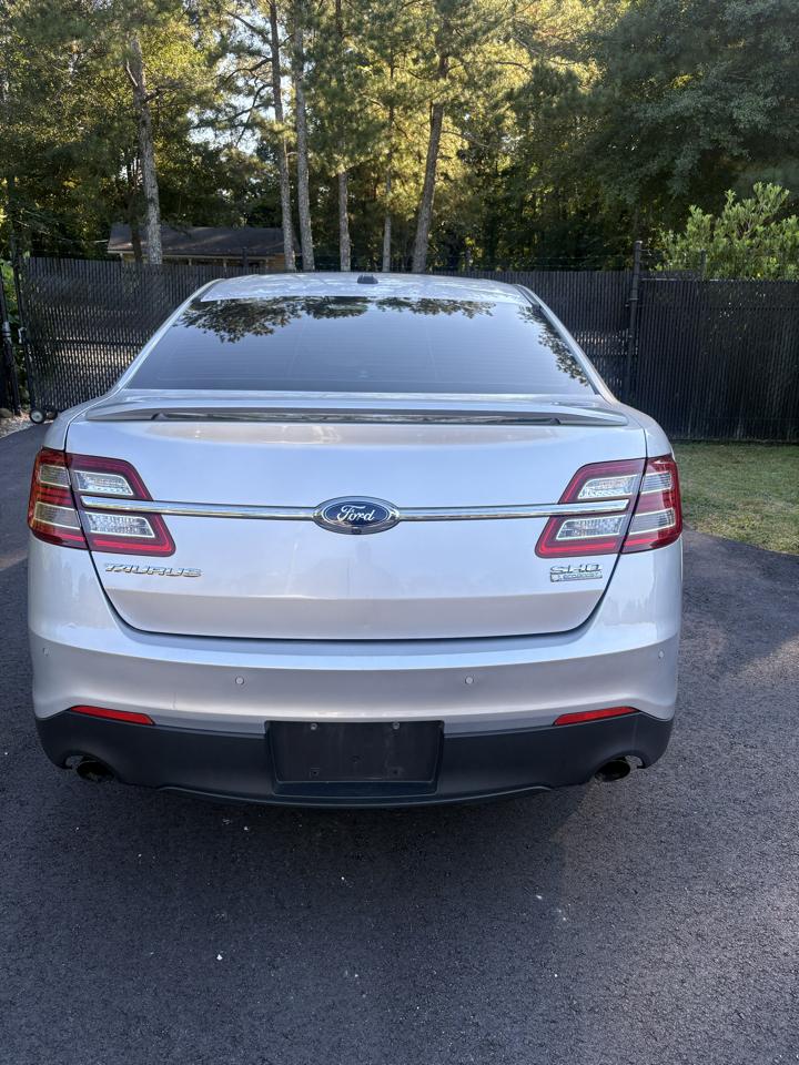 Ford Taurus 4dr Sdn SHO AWD 2015