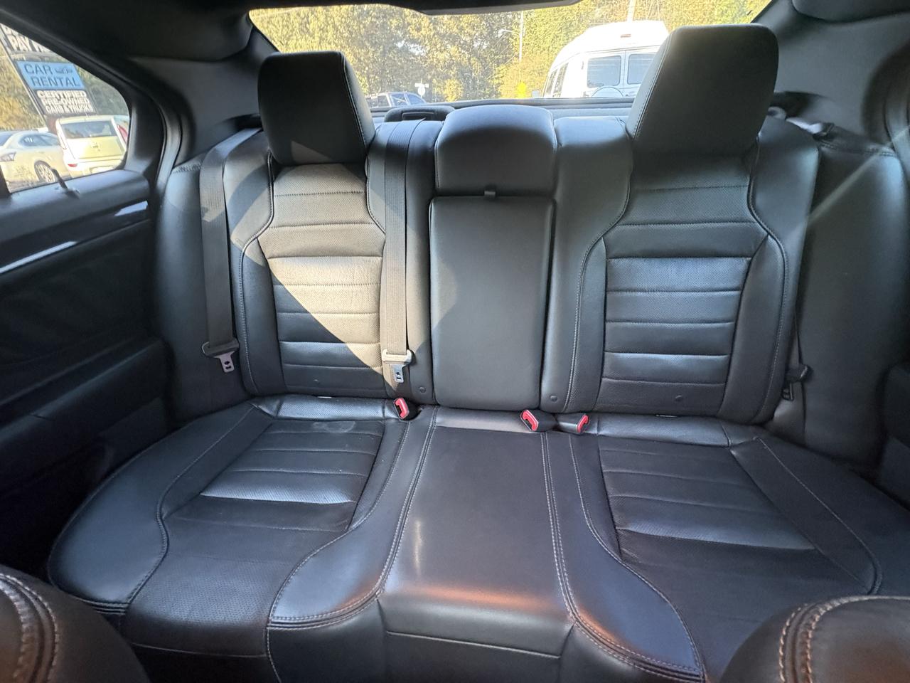 Ford Taurus 4dr Sdn SHO AWD 2015