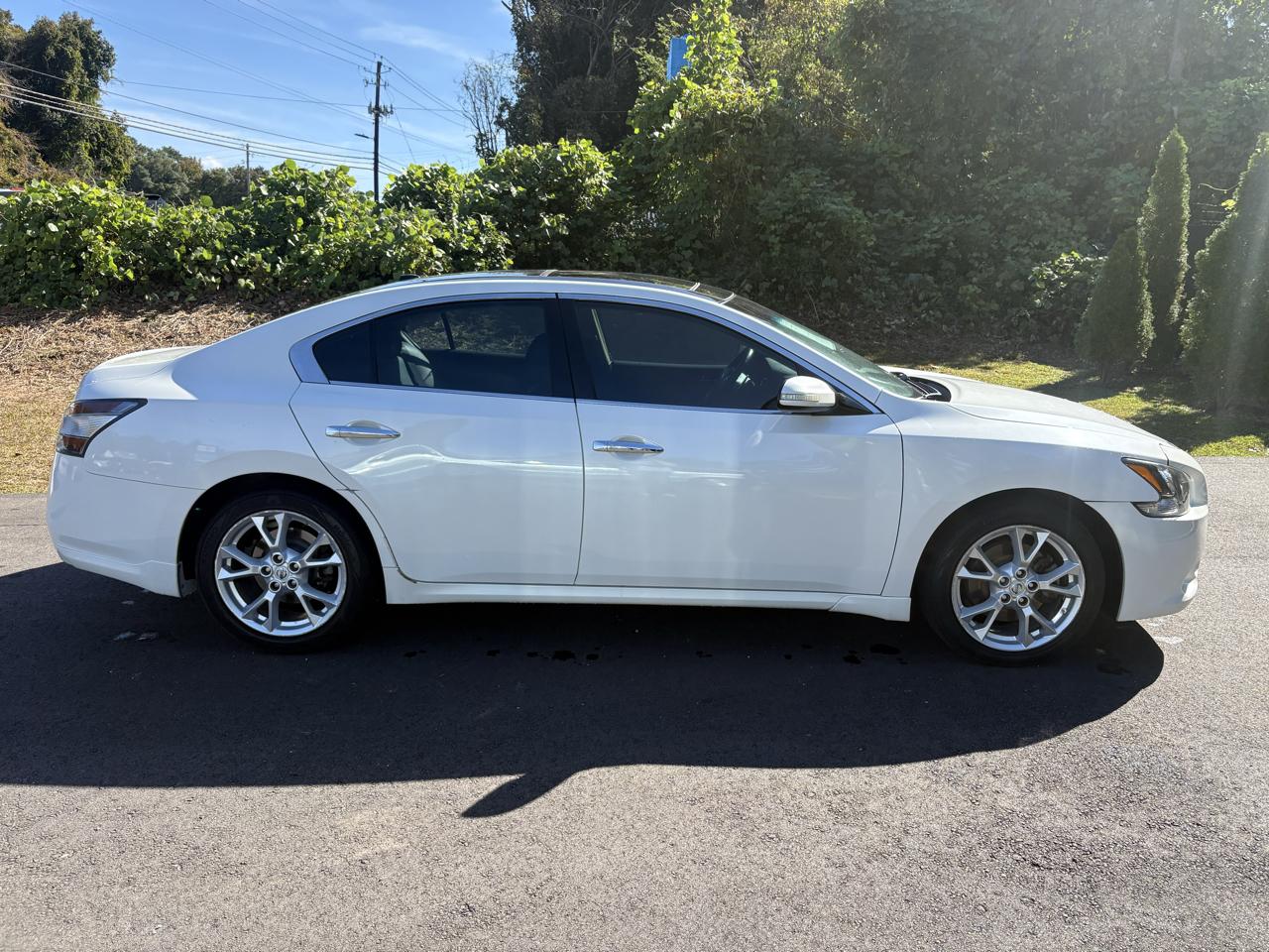 Nissan Maxima 4dr Sdn V6 CVT 3.5 SV w/Premium Pkg 2012