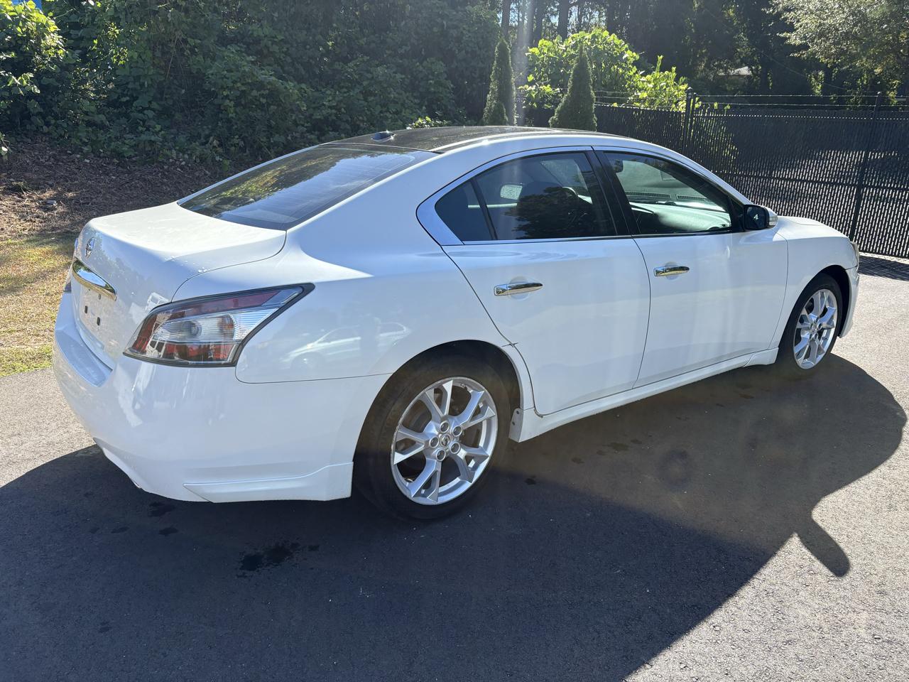 Nissan Maxima 4dr Sdn V6 CVT 3.5 SV w/Premium Pkg 2012