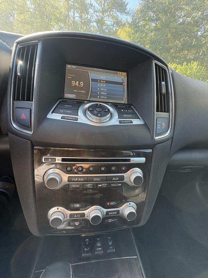 Nissan Maxima 4dr Sdn V6 CVT 3.5 SV w/Premium Pkg 2012