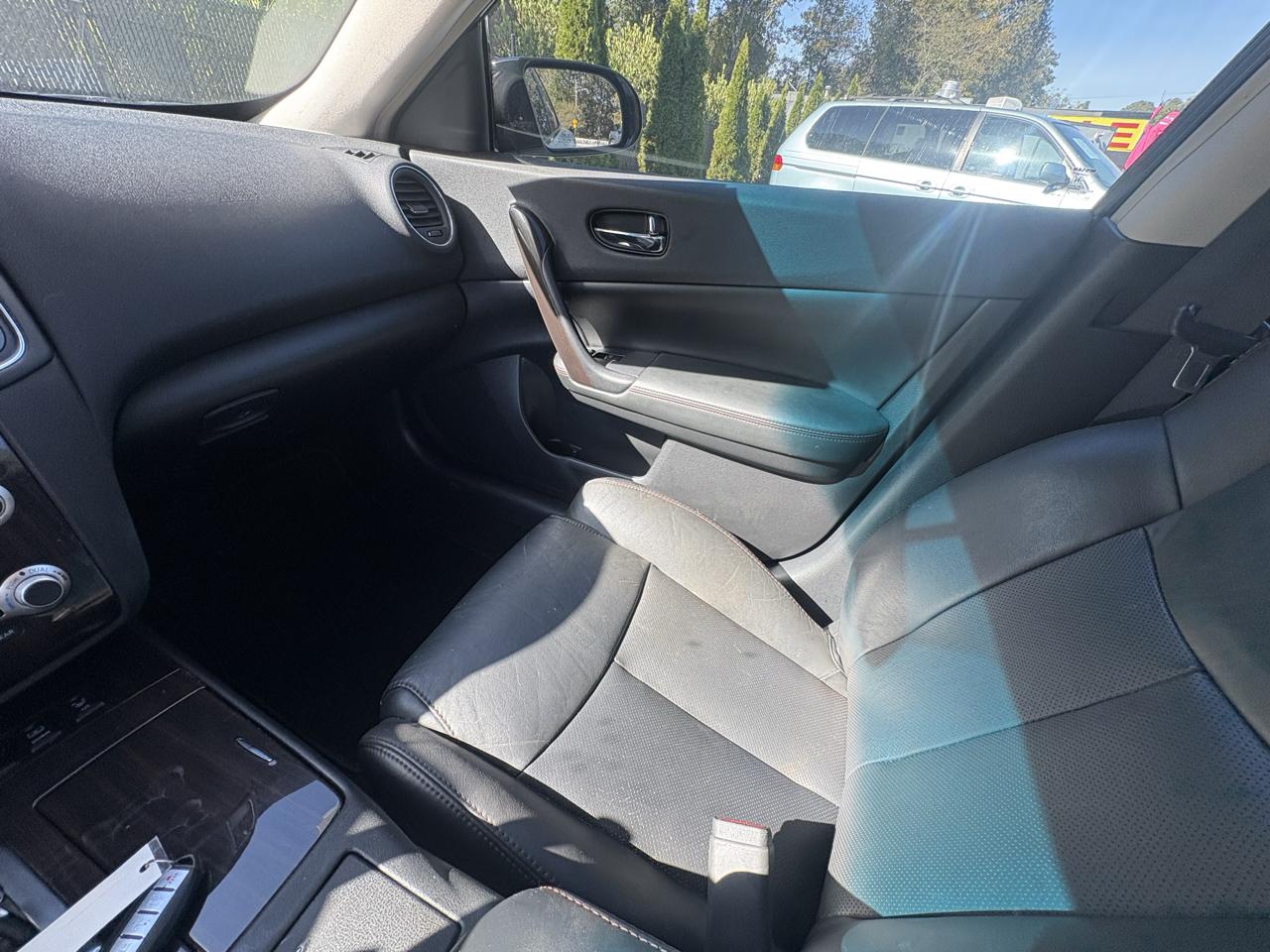 Nissan Maxima 4dr Sdn V6 CVT 3.5 SV w/Premium Pkg 2012