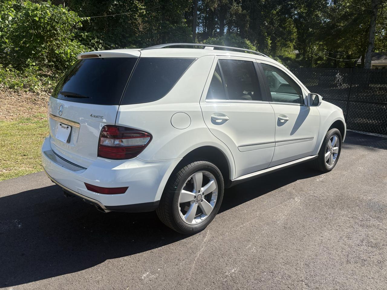 Mercedes-Benz M-Class 4MATIC 4dr ML 350 2010