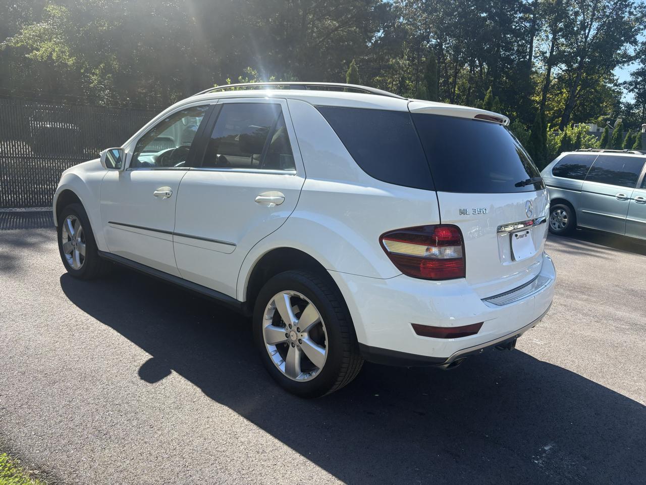 Mercedes-Benz M-Class 4MATIC 4dr ML 350 2010