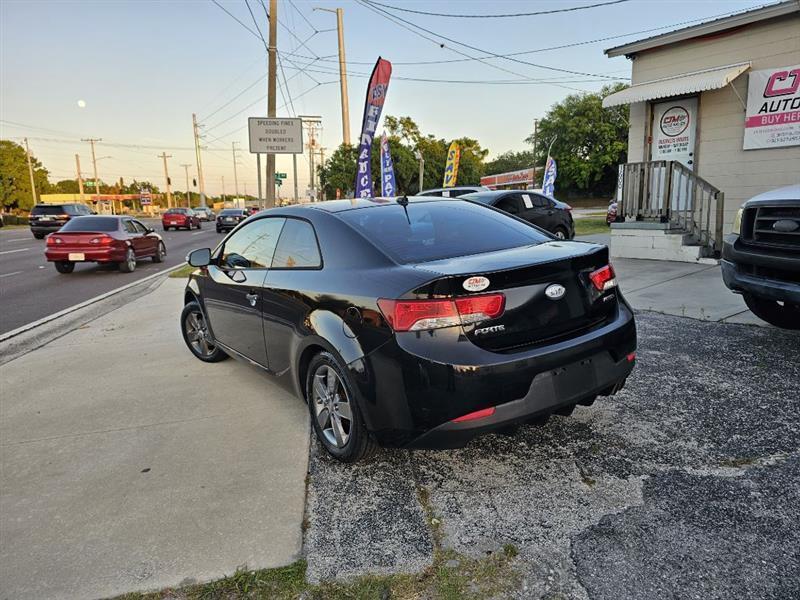 Kia Forte Koup EX 2010