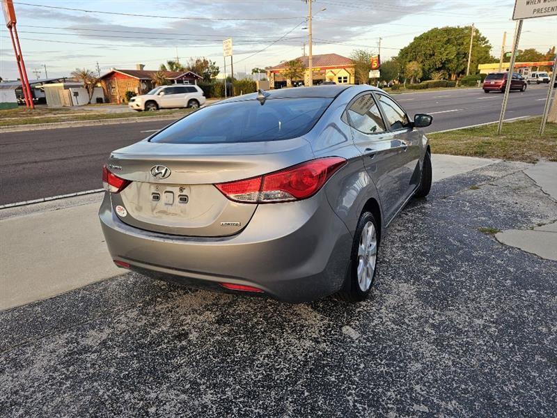 Hyundai Elantra GLS A/T 2012