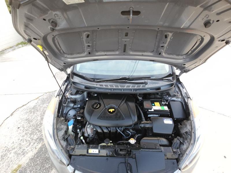 Hyundai Elantra GLS A/T 2012