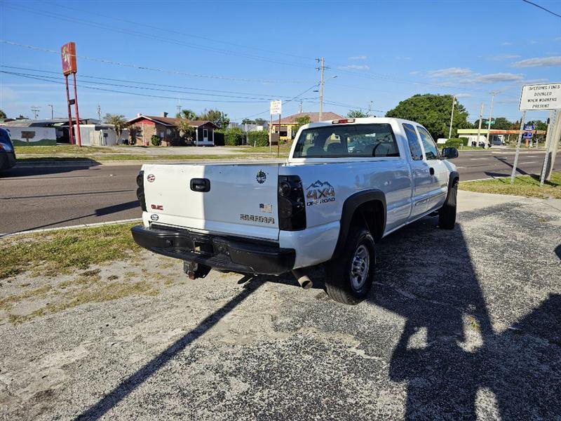 GMC Sierra 2500HD SLE2 Ext. Cab 4WD 2006