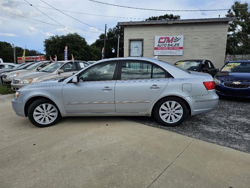 Hyundai Sonata SE 2010