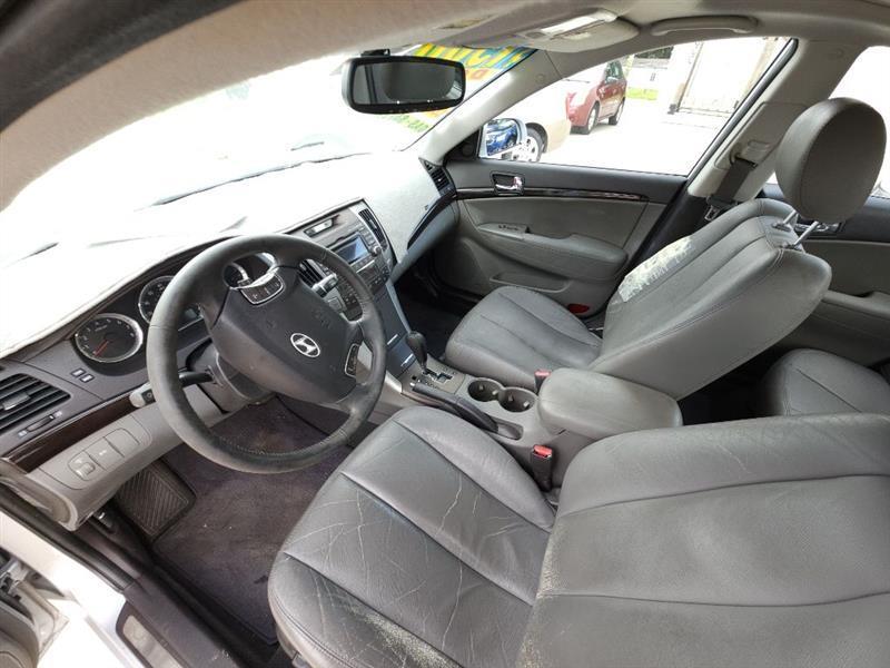 Hyundai Sonata SE 2010