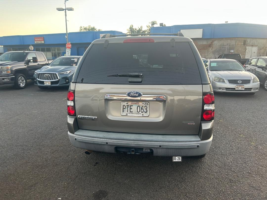 Ford Explorer 4dr 114" WB 4.0L XLT 2006