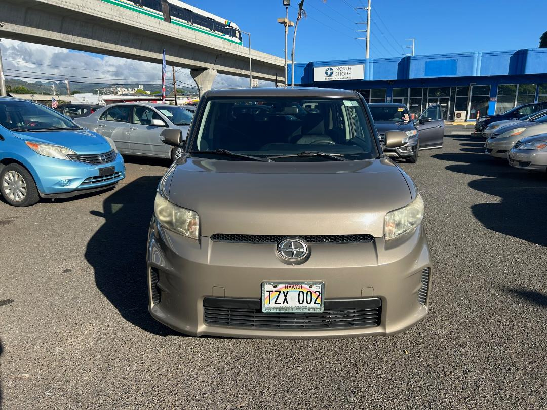 2012 Scion xB photo 2