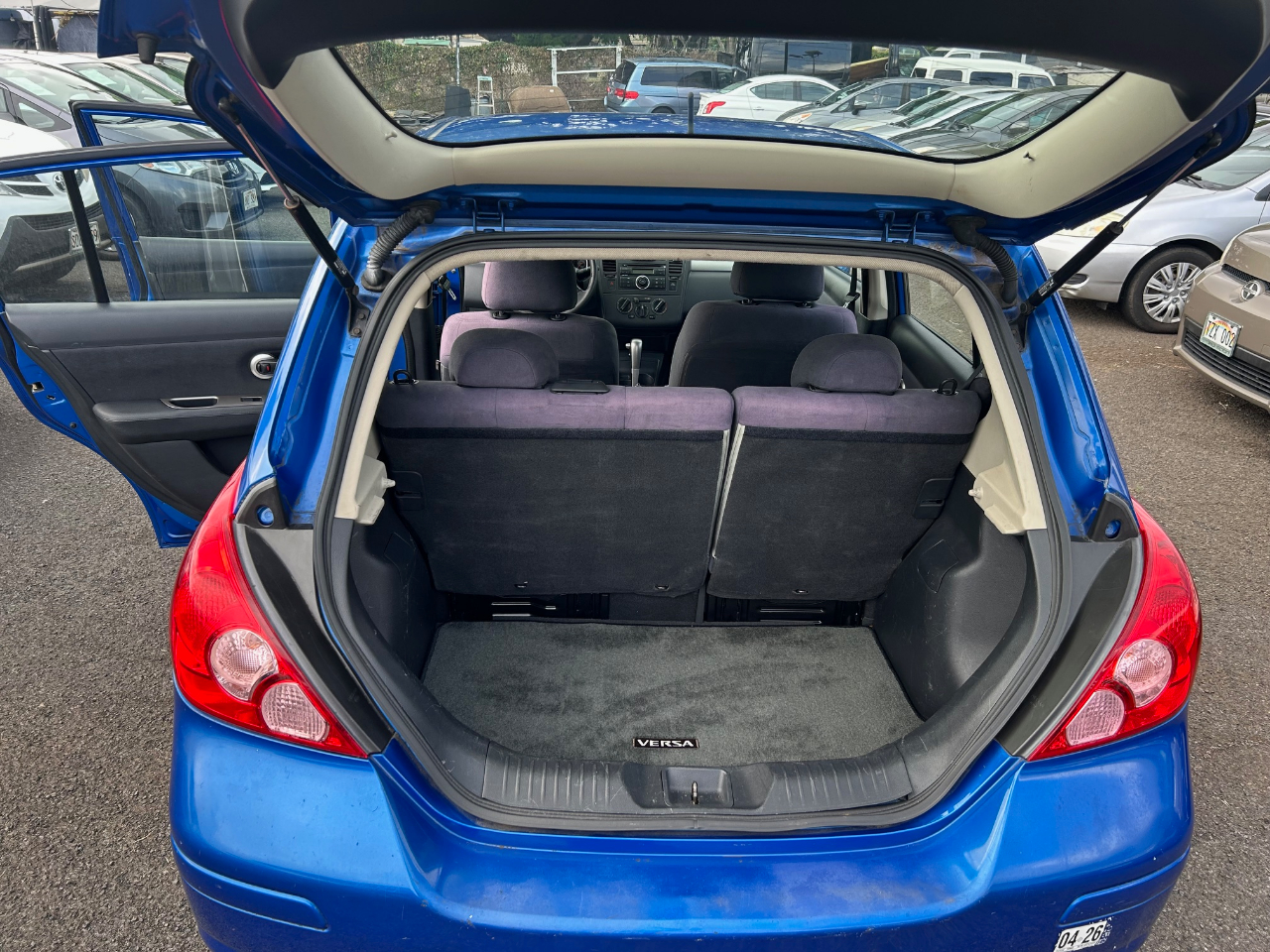 Nissan Versa 5dr HB I4 Auto 1.8 S 2007