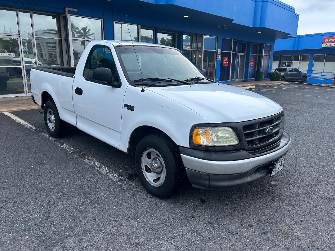 Ford F-150 Reg Cab 120" XLT 2002