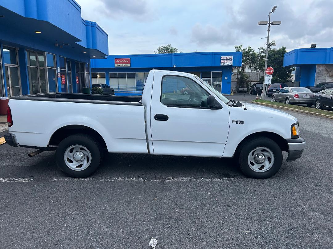Ford F-150 Reg Cab 120" XLT 2002