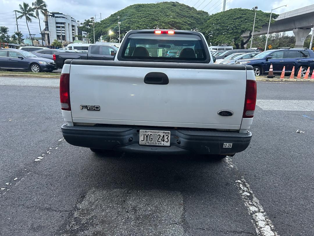 Ford F-150 Reg Cab 120" XLT 2002