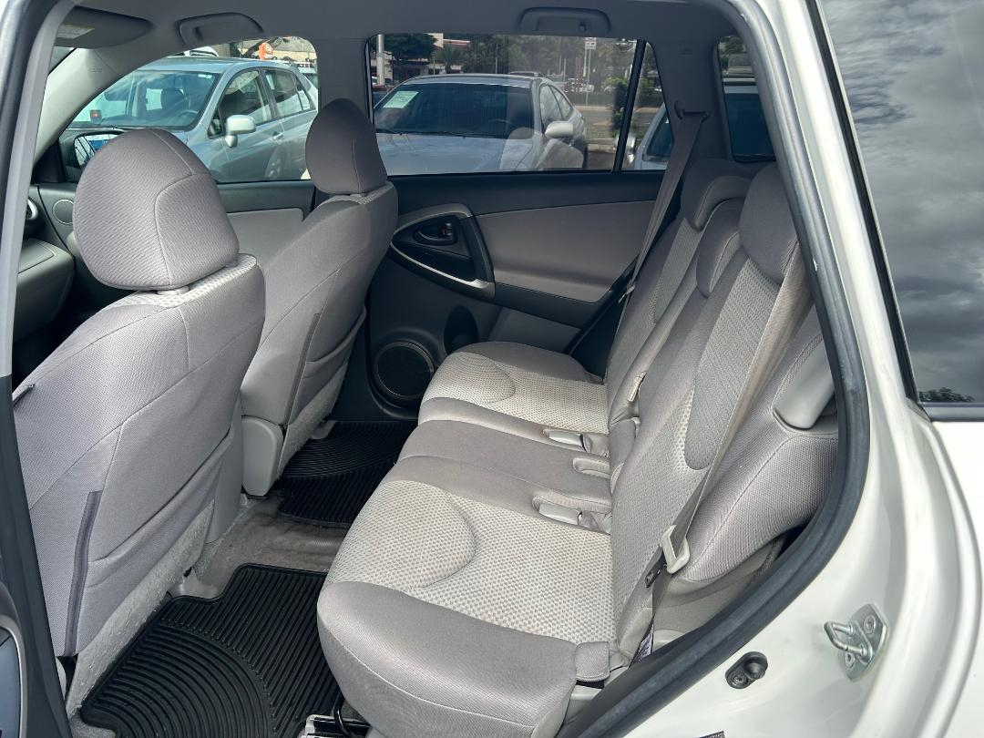 Toyota RAV4 FWD 4dr V6 5-Spd AT (Natl) 2008