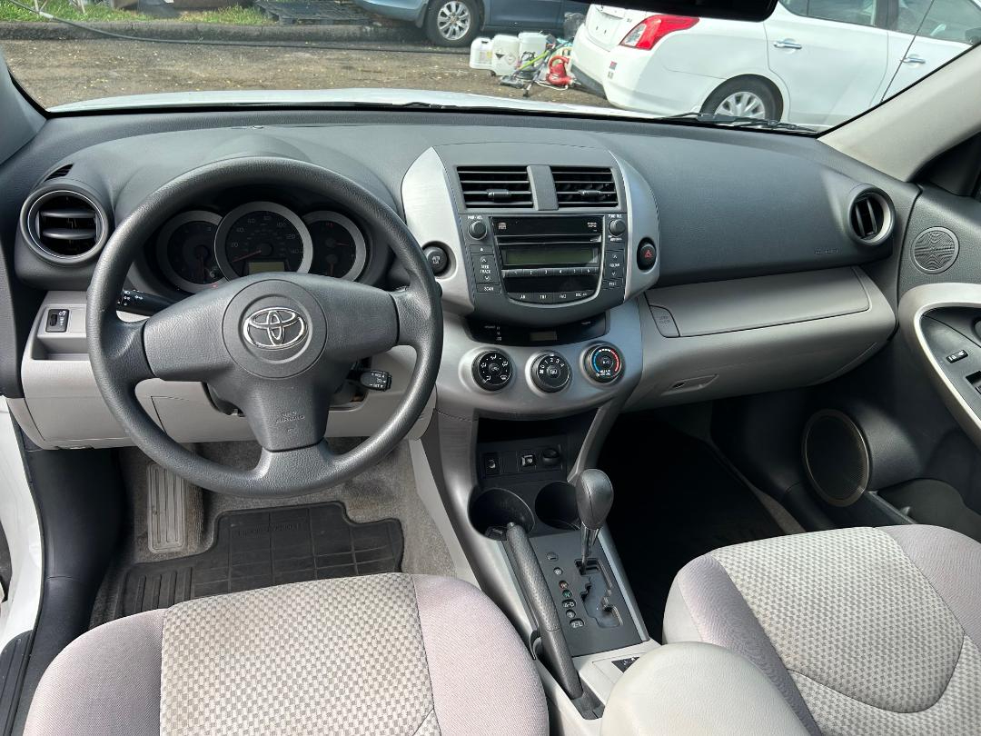 Toyota RAV4 FWD 4dr V6 5-Spd AT (Natl) 2008