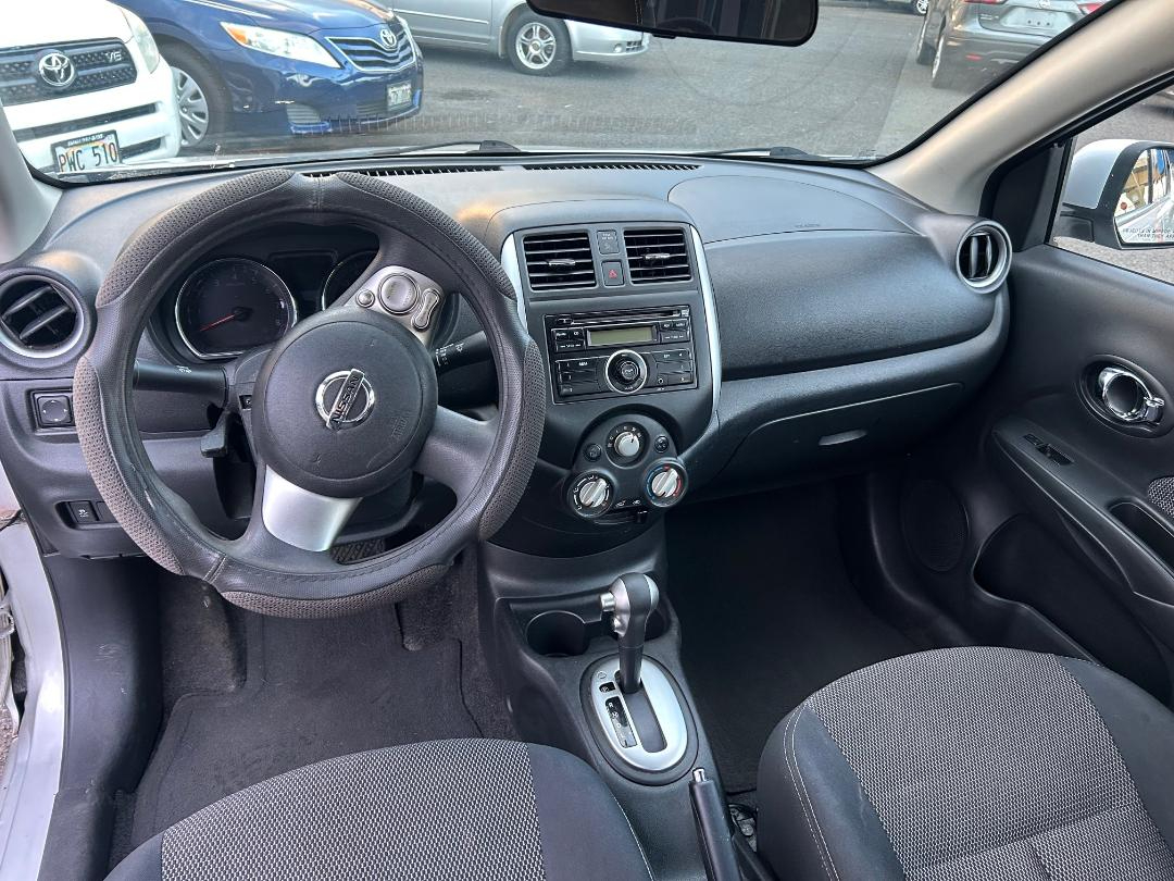 Nissan Versa 4dr Sdn CVT 1.6 SV 2014