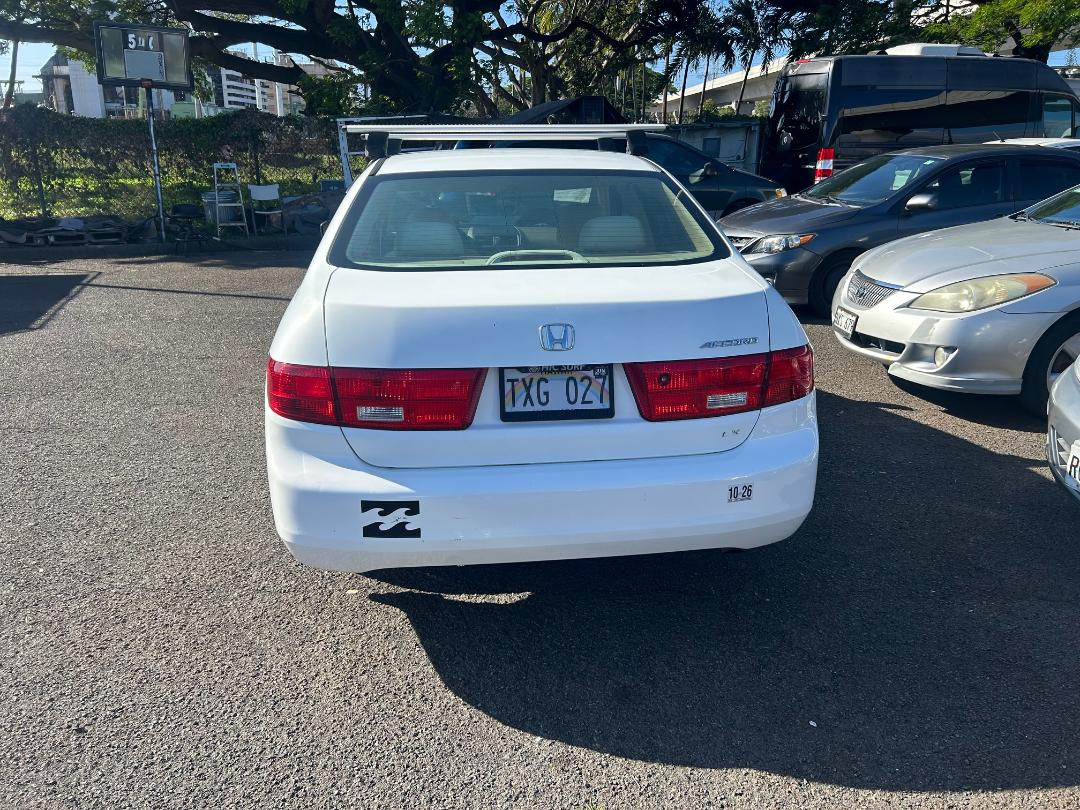 Honda Accord Sdn LX AT 2005