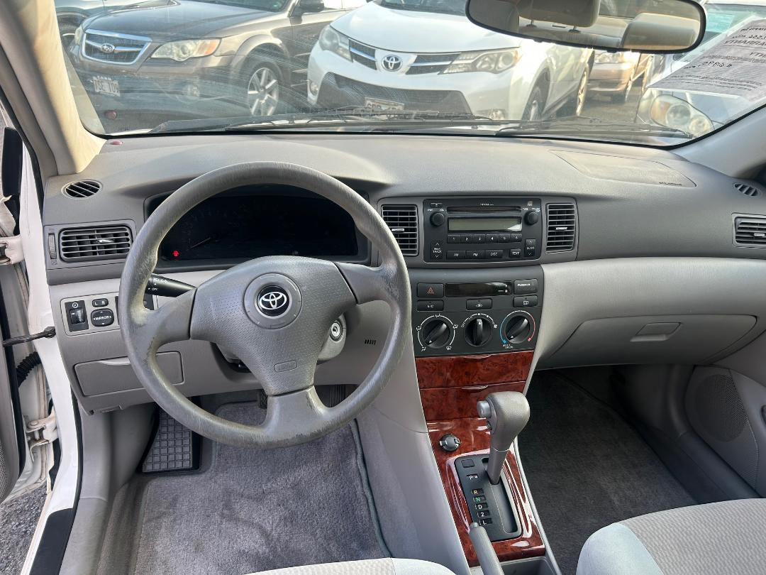 Toyota Corolla 4dr Sdn Auto LE (Natl) 2007