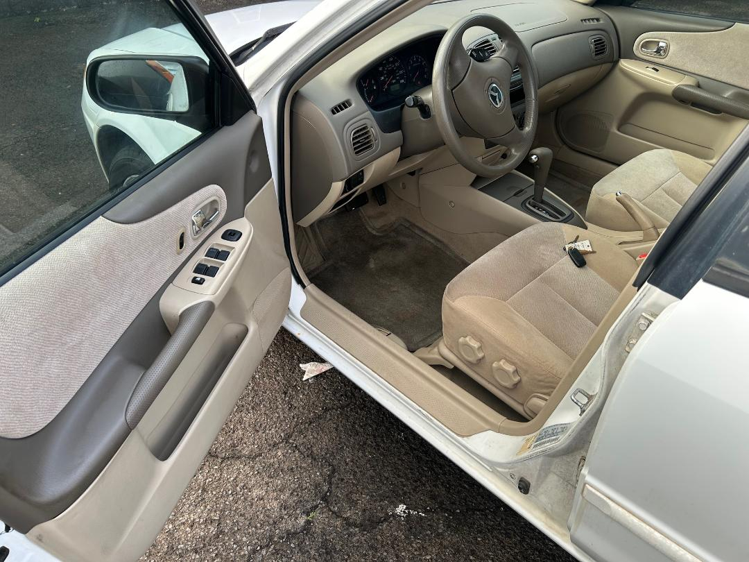 Mazda Protege 4dr Sdn LX Auto 2002
