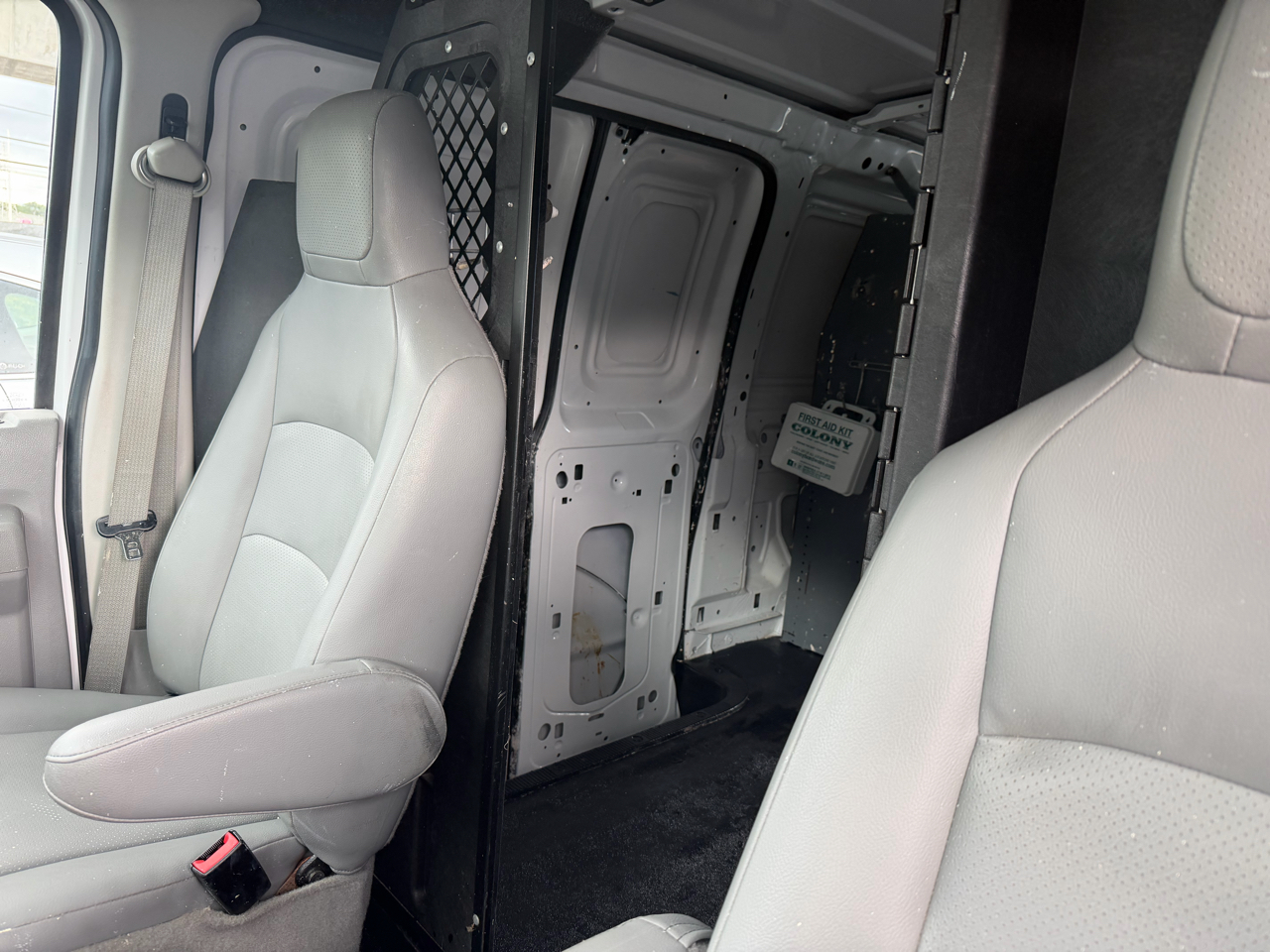 Ford Econoline Cargo Van E-150 Commercial 2014