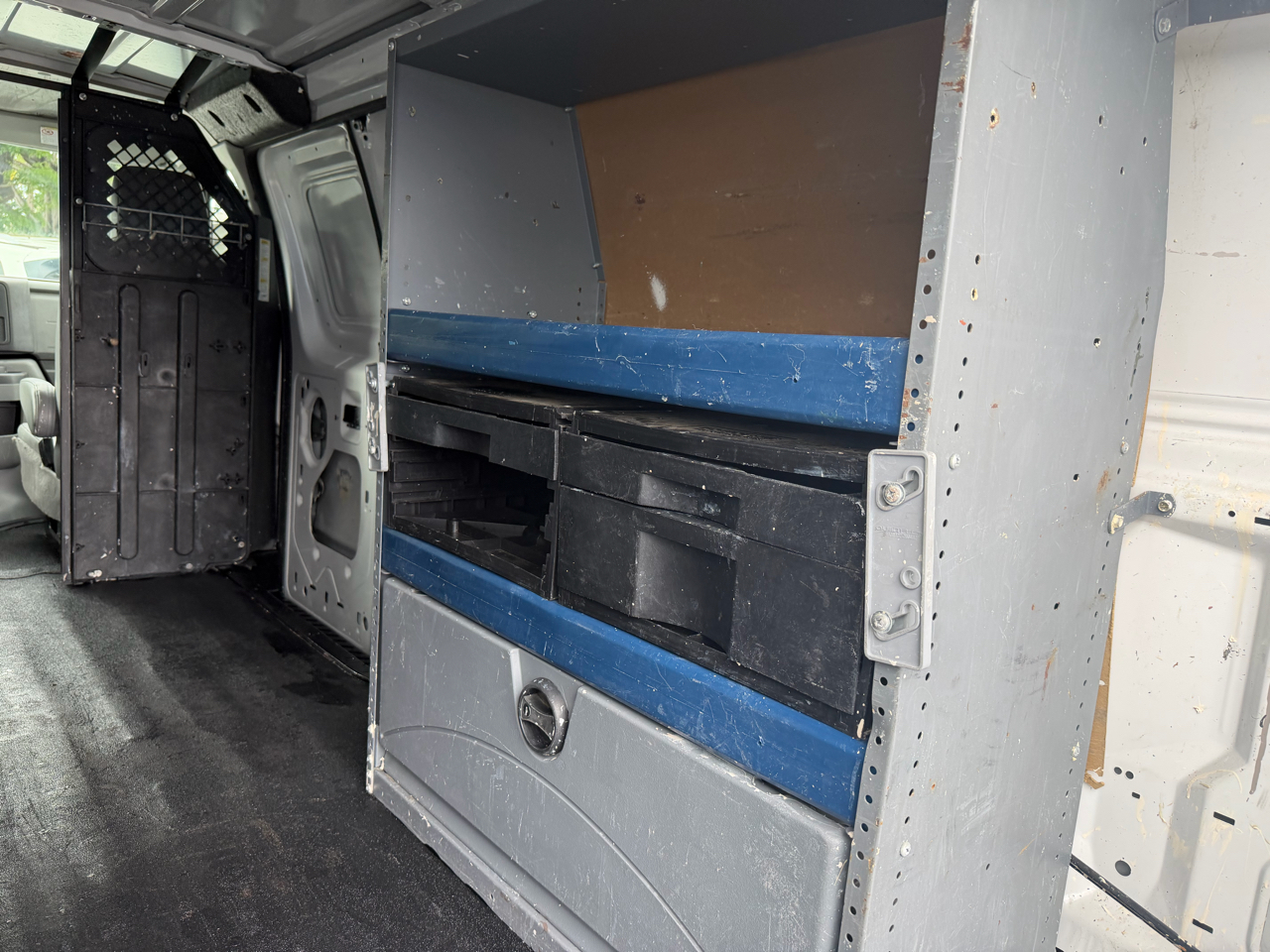 Ford Econoline Cargo Van E-150 Commercial 2014