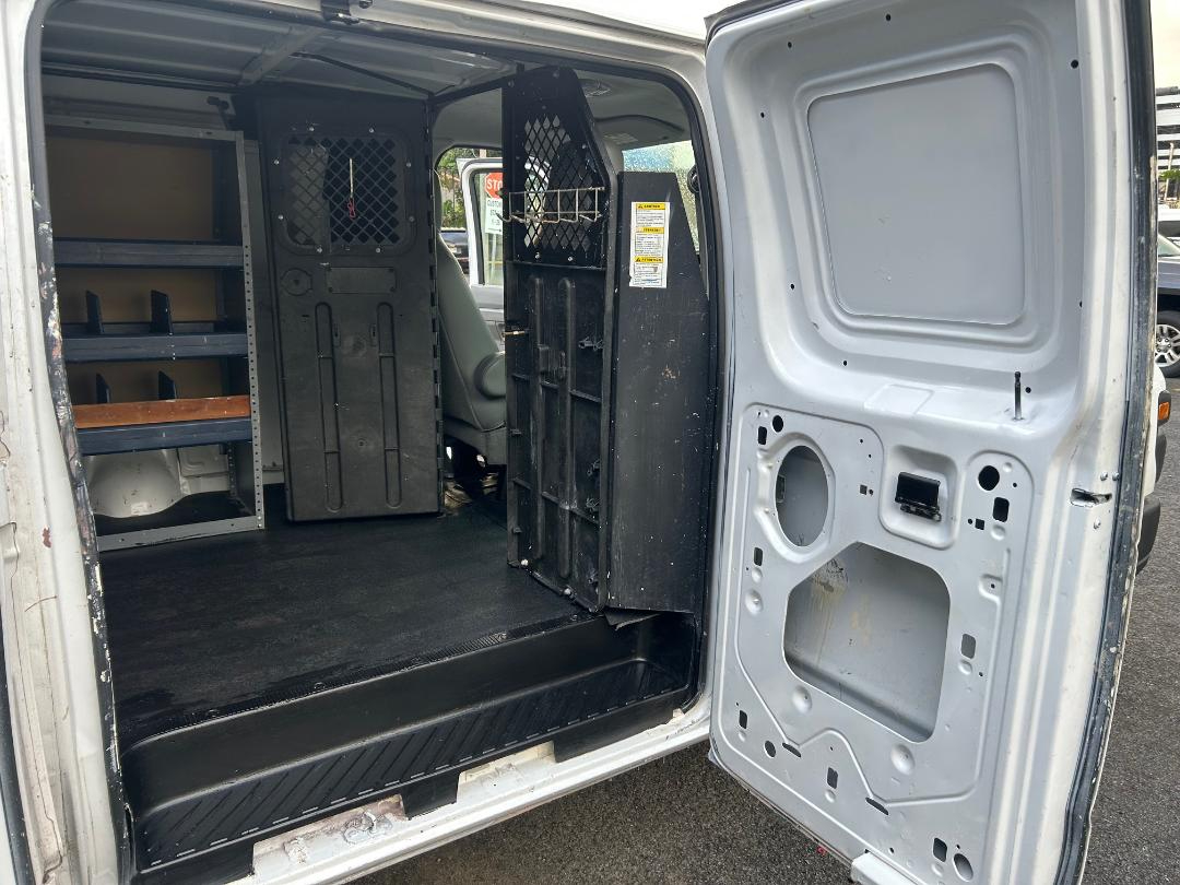 Ford Econoline Cargo Van E-150 Commercial 2014