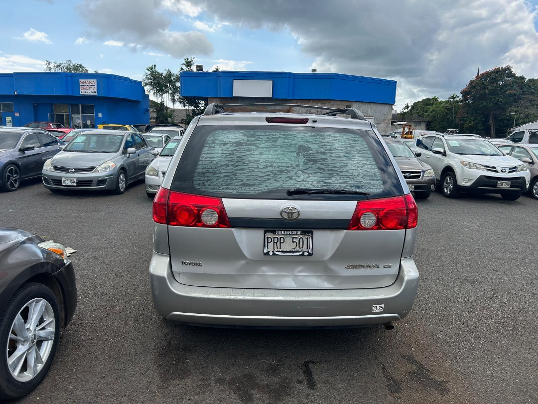 Toyota Sienna 5dr 7-Passenger Van CE FWD (Natl) 2007