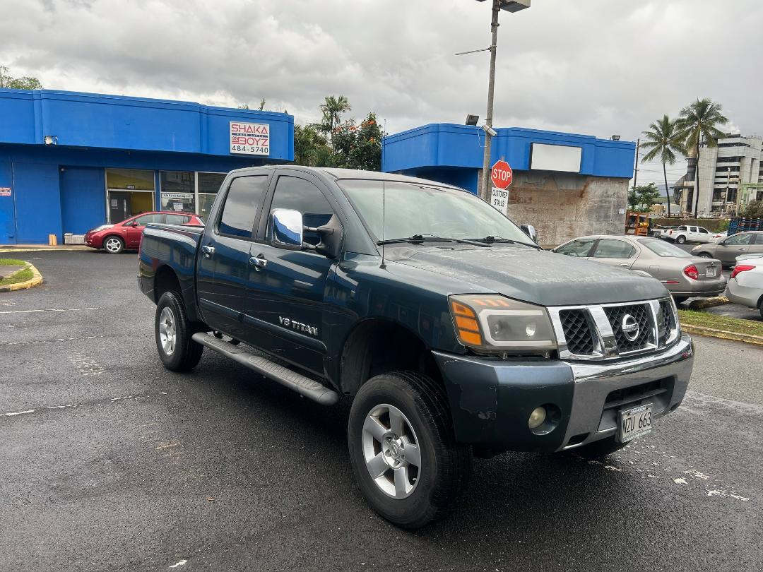 Nissan Titan LE Crew Cab 2WD 2005