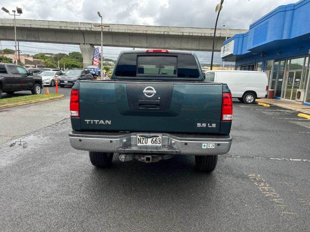 Nissan Titan LE Crew Cab 2WD 2005