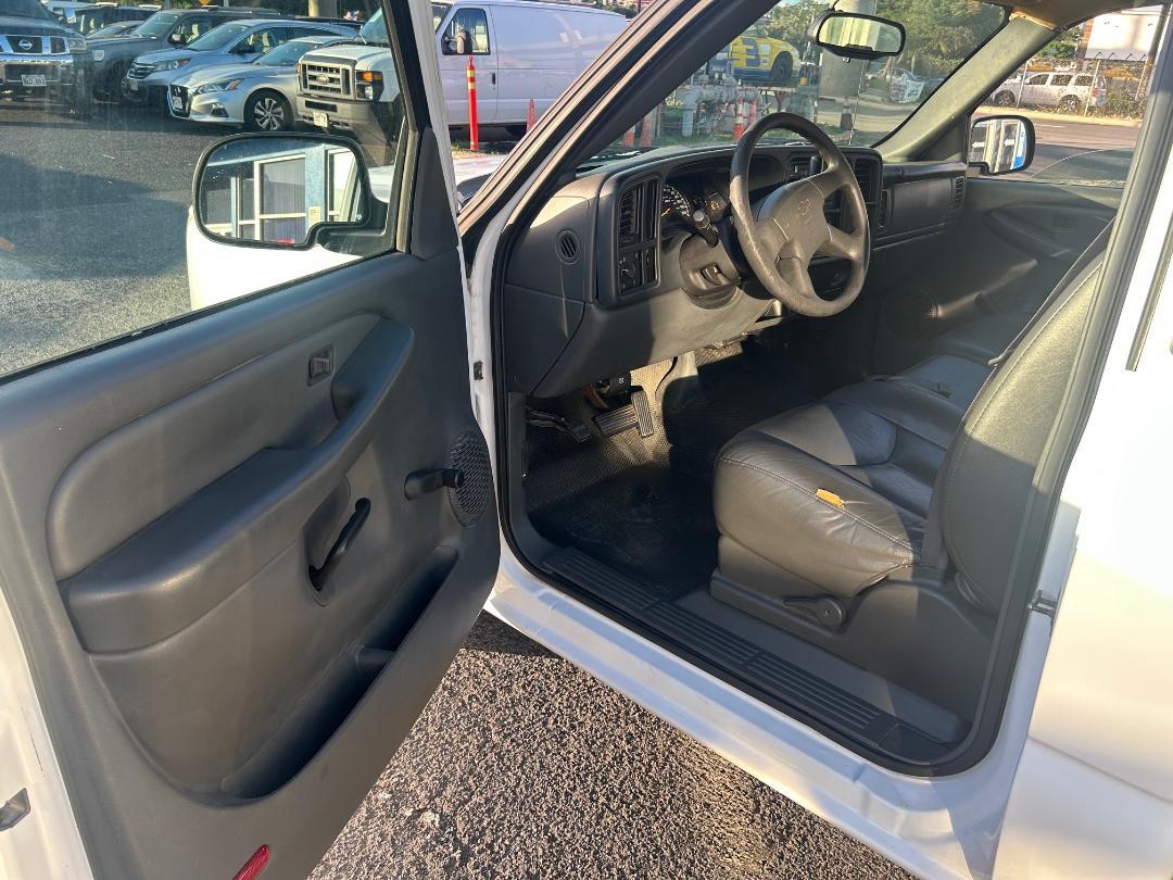 Chevrolet Silverado 1500 Reg Cab 133.0" WB Work Truck 2004