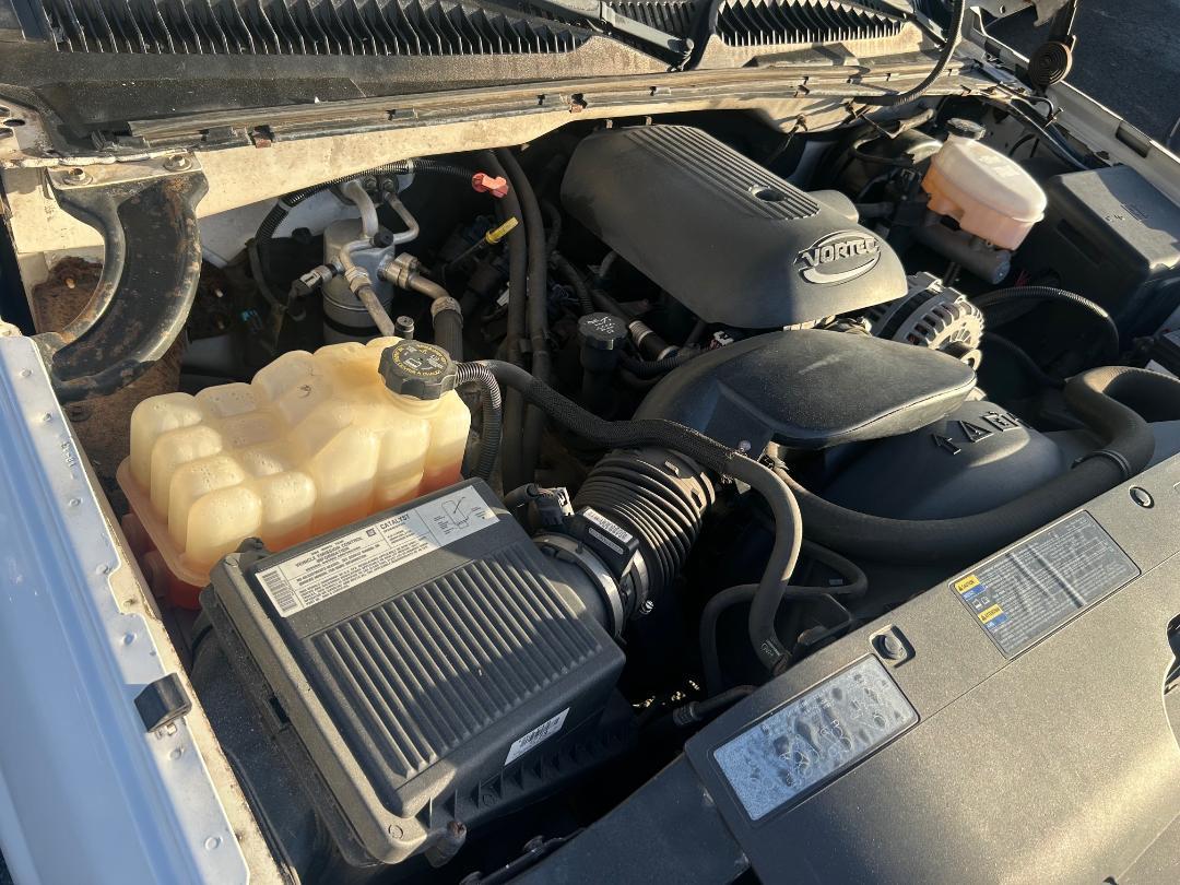 Chevrolet Silverado 1500 Reg Cab 133.0" WB Work Truck 2004